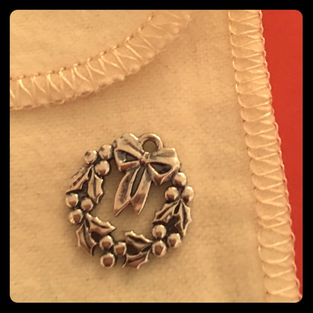 James Avery Holiday Wreath charm